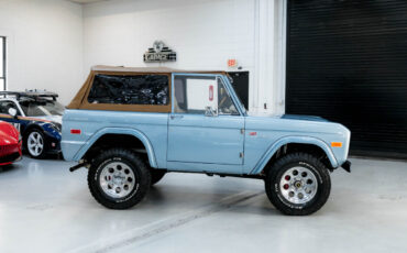 Ford-Bronco-SUV-1977-Blue-White-2449-8