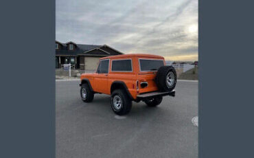 Ford-Bronco-SUV-1977-Orange-Black-0-4