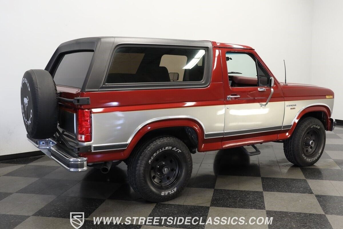 Ford-Bronco-SUV-1986-Burgundy-Burgundy-145728-11