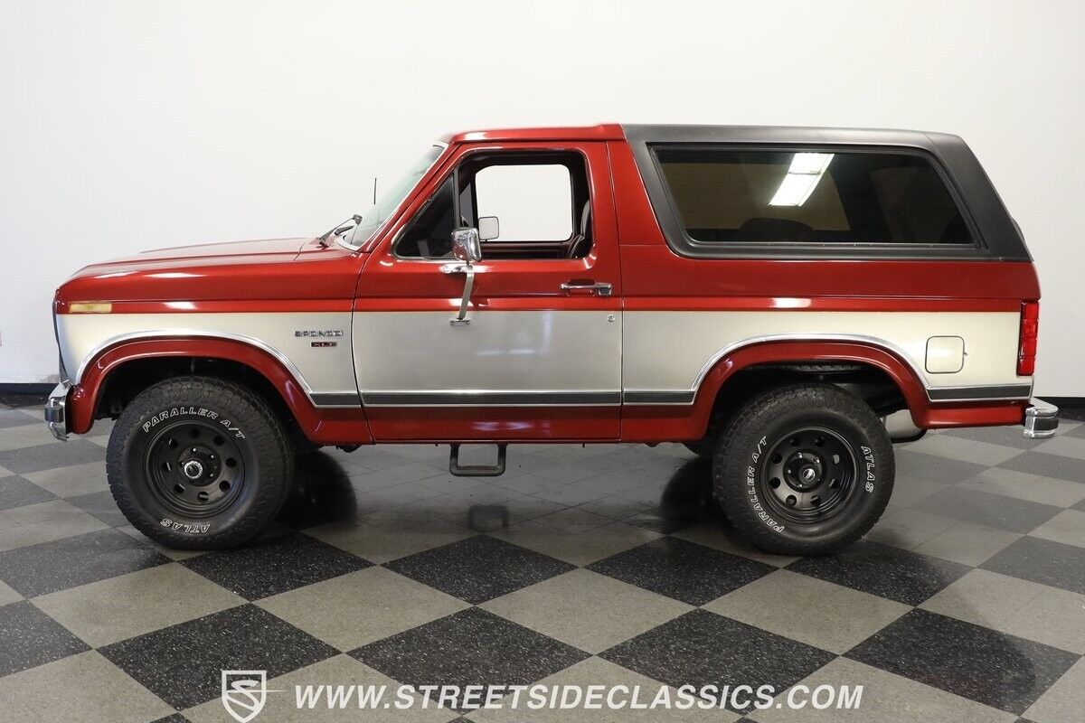 Ford-Bronco-SUV-1986-Burgundy-Burgundy-145728-2