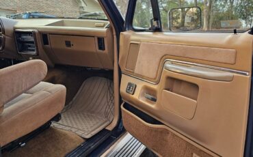 Ford-Bronco-SUV-1988-Blue-Tan-157700-20