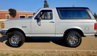 Ford-Bronco-SUV-1988-Silver-Blue-276912-5