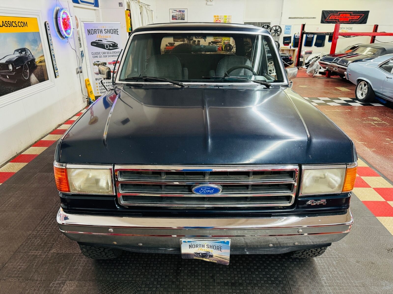 Ford-Bronco-SUV-1990-Blue-Blue-243011-4