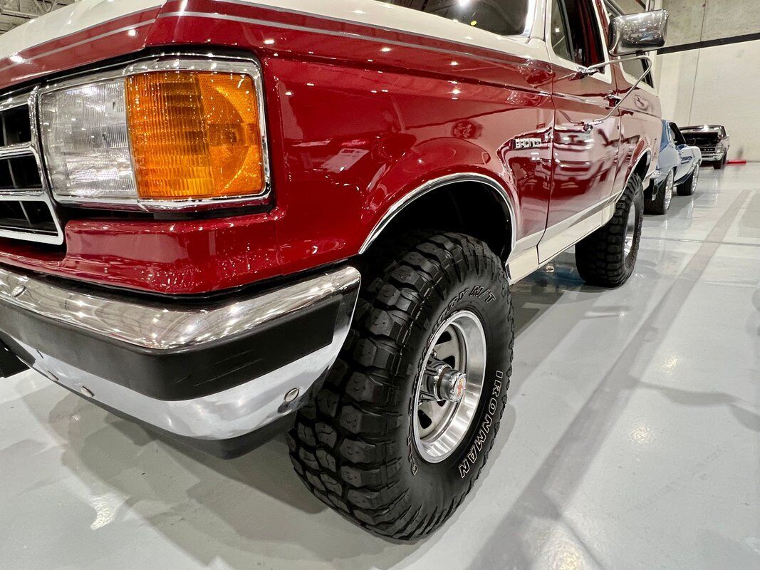 Ford-Bronco-SUV-1990-Red-Red-77249-4