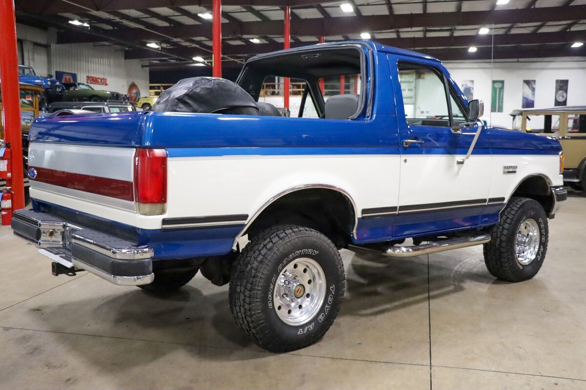 Ford-Bronco-SUV-1991-Blue-Gray-19520-7