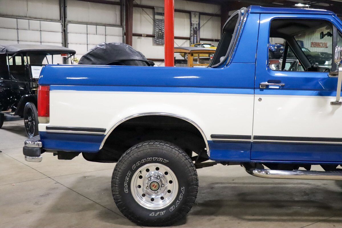 Ford-Bronco-SUV-1991-Blue-Gray-19520-8