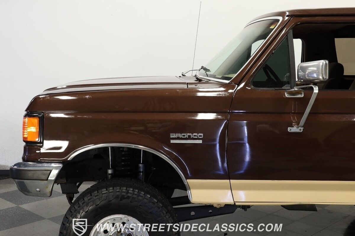 Ford-Bronco-SUV-1991-Brown-Tan-120496-22