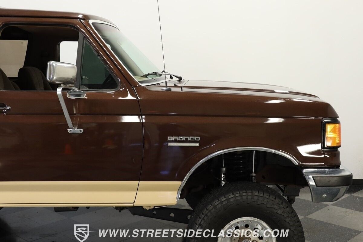 Ford-Bronco-SUV-1991-Brown-Tan-120496-28