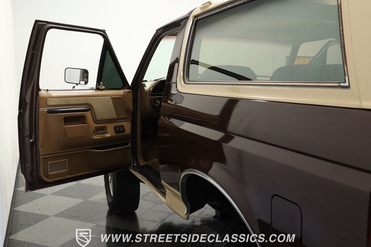 Ford-Bronco-SUV-1991-Brown-Tan-120496-33