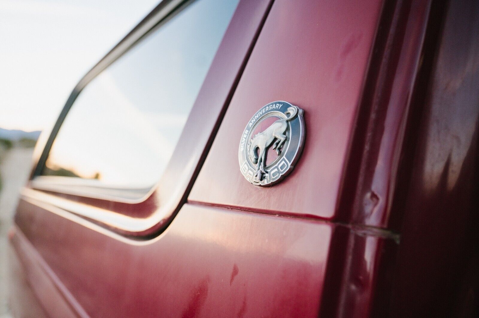 Ford-Bronco-SUV-1991-Burgundy-Red-and-Gray-152099-19