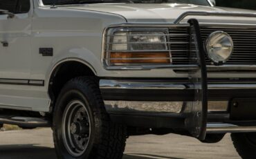 Ford-Bronco-SUV-1992-White-Tan-144036-3