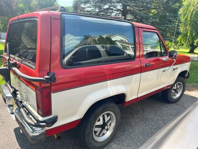 Ford-Bronco-ii-1987-red-111044-1