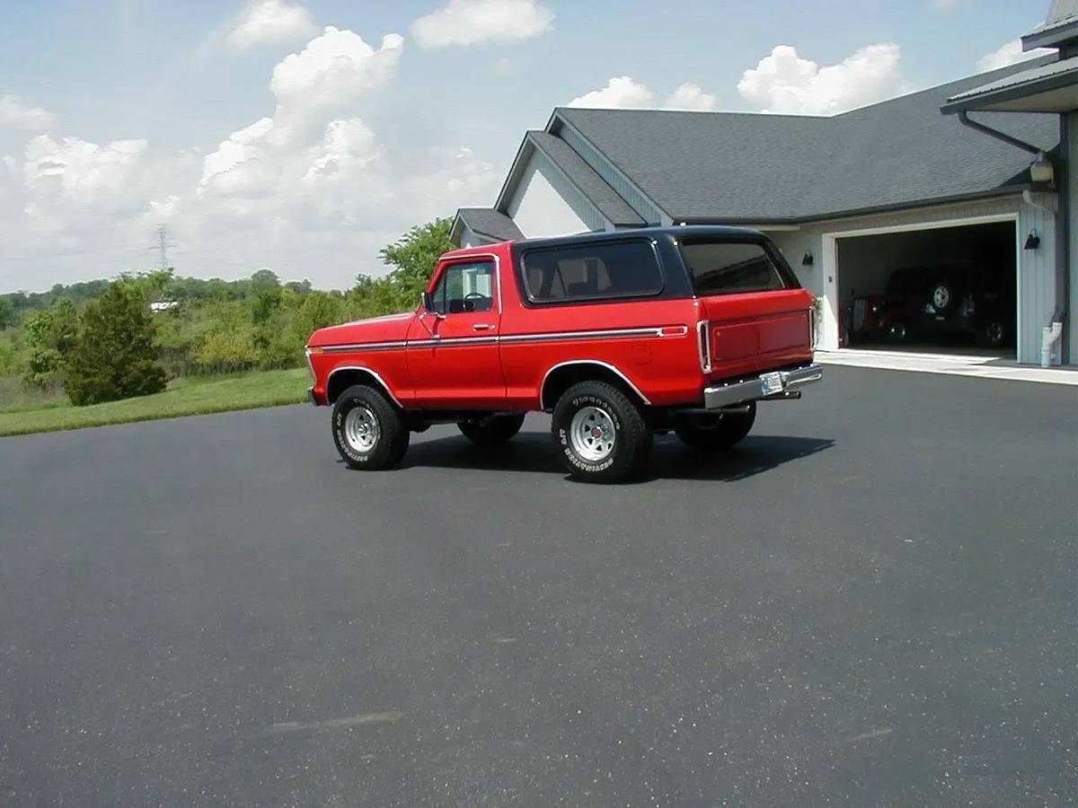 Ford-Bronco-sport-1979-78858-5