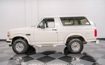 Ford-Bronco-xl-1995-white-383288