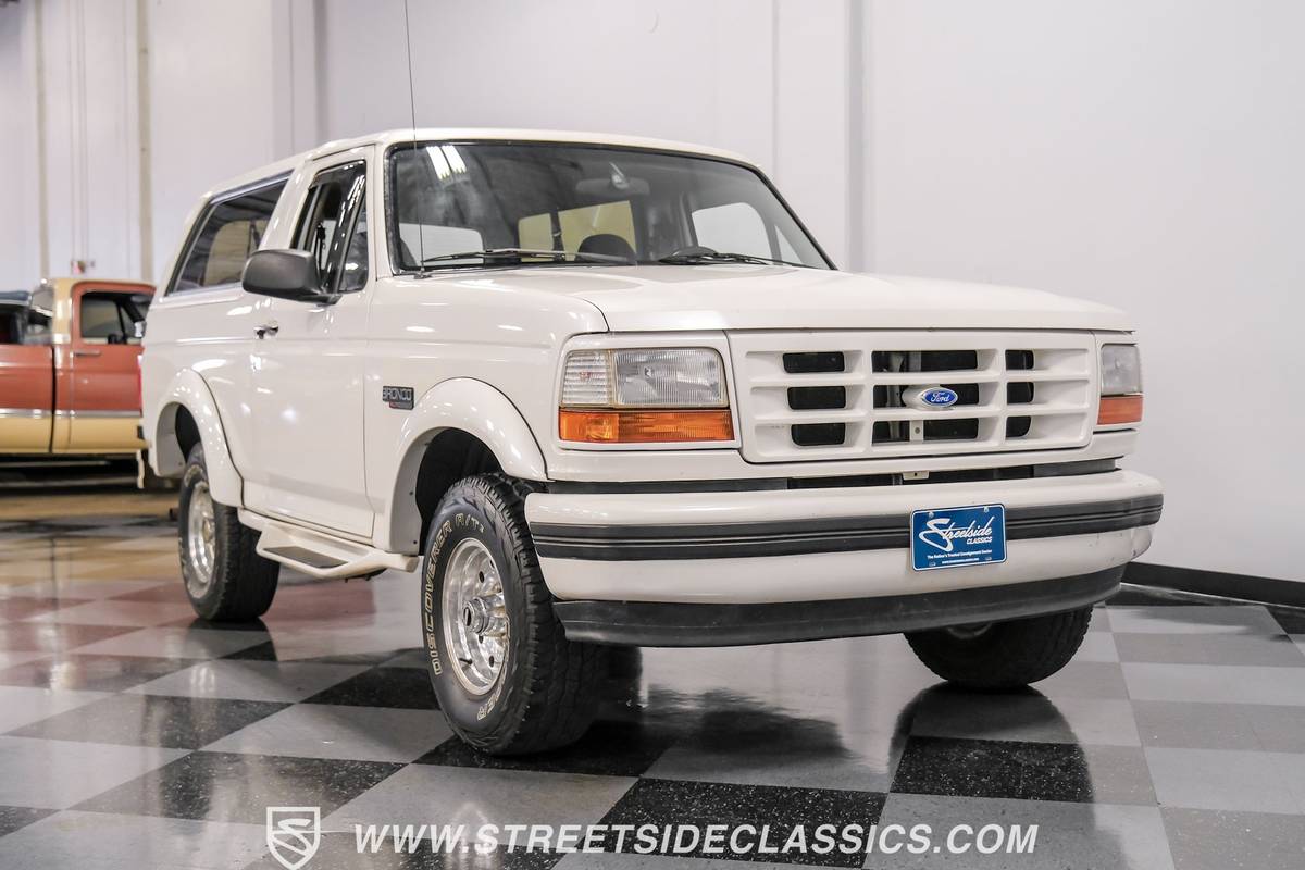 Ford-Bronco-xl-1995-white-383288-7