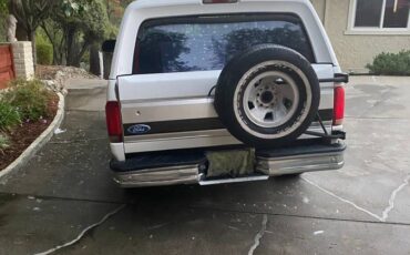 Ford-Bronco-xlt-1993-white-252184-3