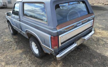 Ford-Bronco-xlt-4x4-1986-blue-52175-6