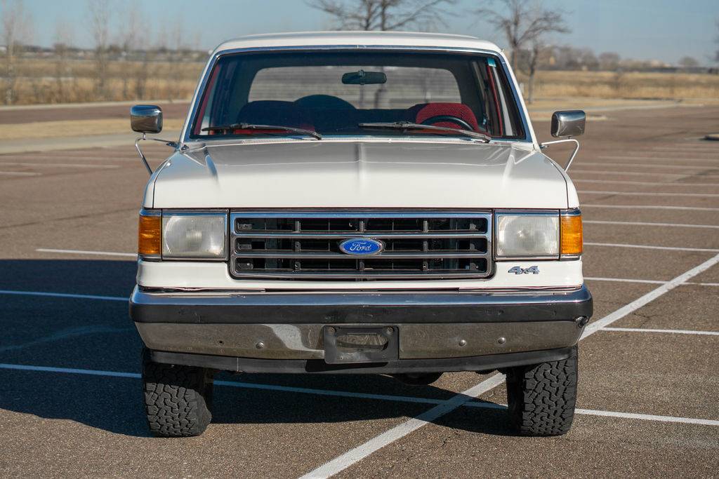 Ford-Bronco-xlt-5.8l-4x4-1991-white-258621-7