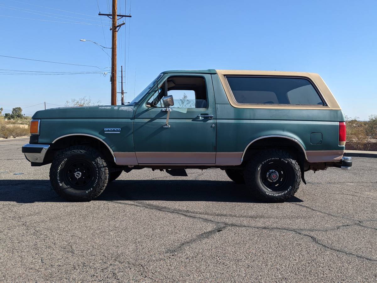 Ford-Bronco-xlt-eddie-bauer-1988-green-135185-1