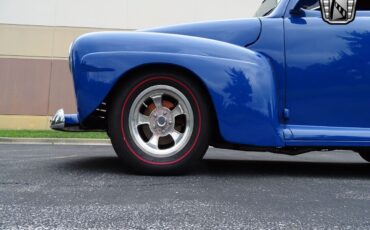 Ford-Club-Coupe-Coupe-1946-Blue-Red-20332-10