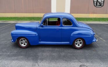 Ford-Club-Coupe-Coupe-1946-Blue-Red-20332-3