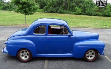 Ford-Club-Coupe-Coupe-1946-Blue-Red-20332-7