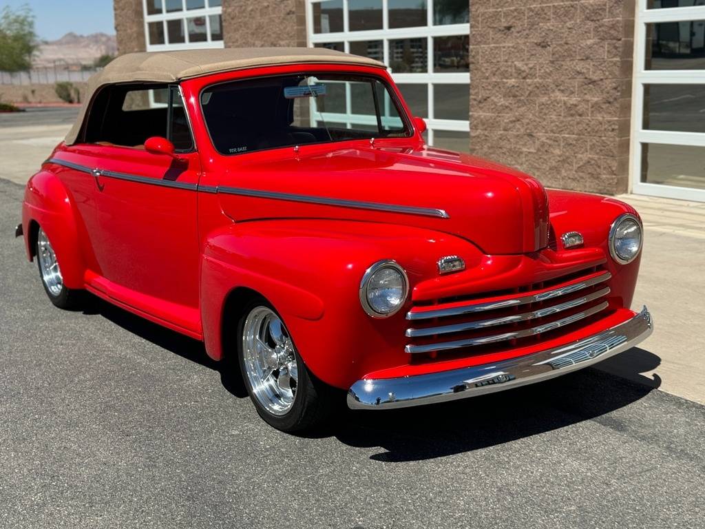 Ford-Convertible-1948-red-15651-1