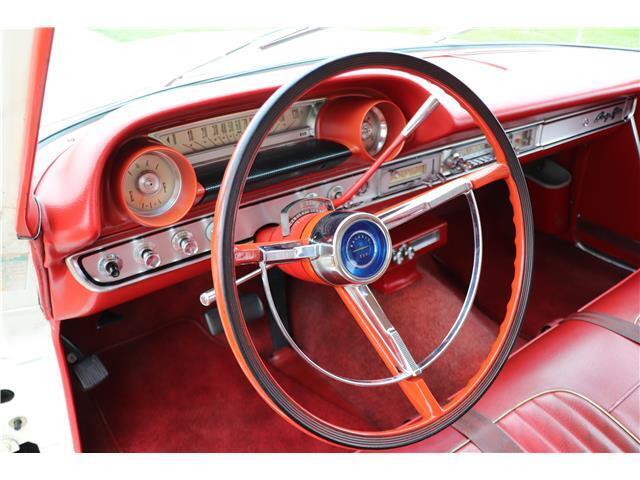 Ford-Country-Squire-1964-White-Red-98080-27