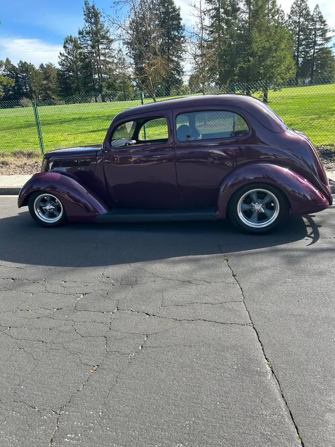 Ford-Coup-1937-purple-9656-3