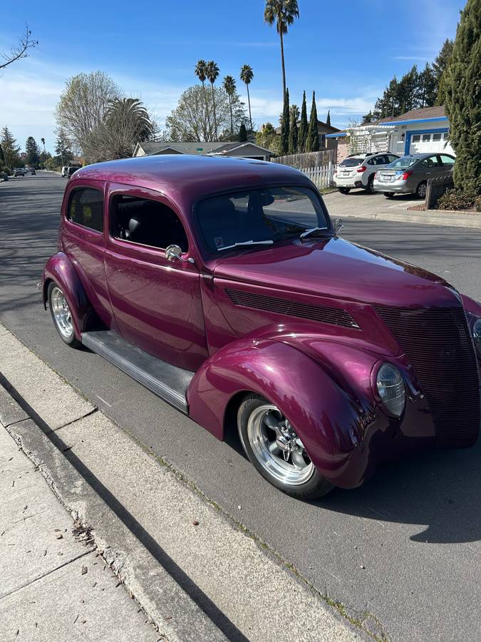 Ford-Coup-1937-purple-9656