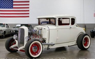 Ford-Coupe-1931-White-Red-2