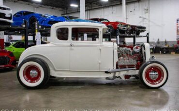 Ford-Coupe-1931-White-Red-2-7