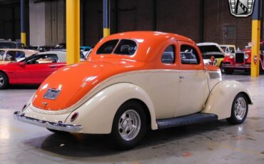 Ford-Coupe-1937-Orange-Gray-20112-4