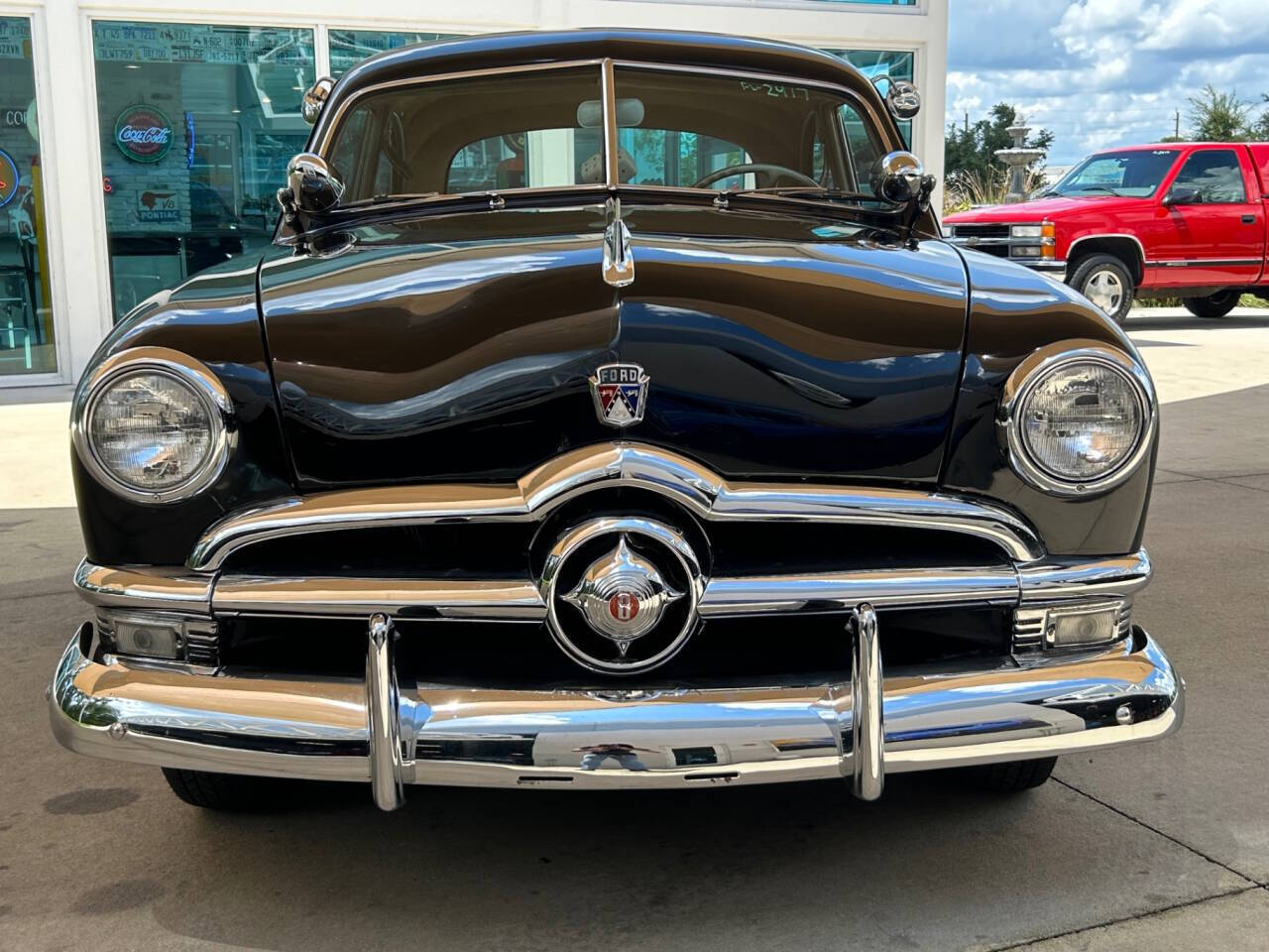 Ford-Coupe-1950-Black-Gray-57961-1