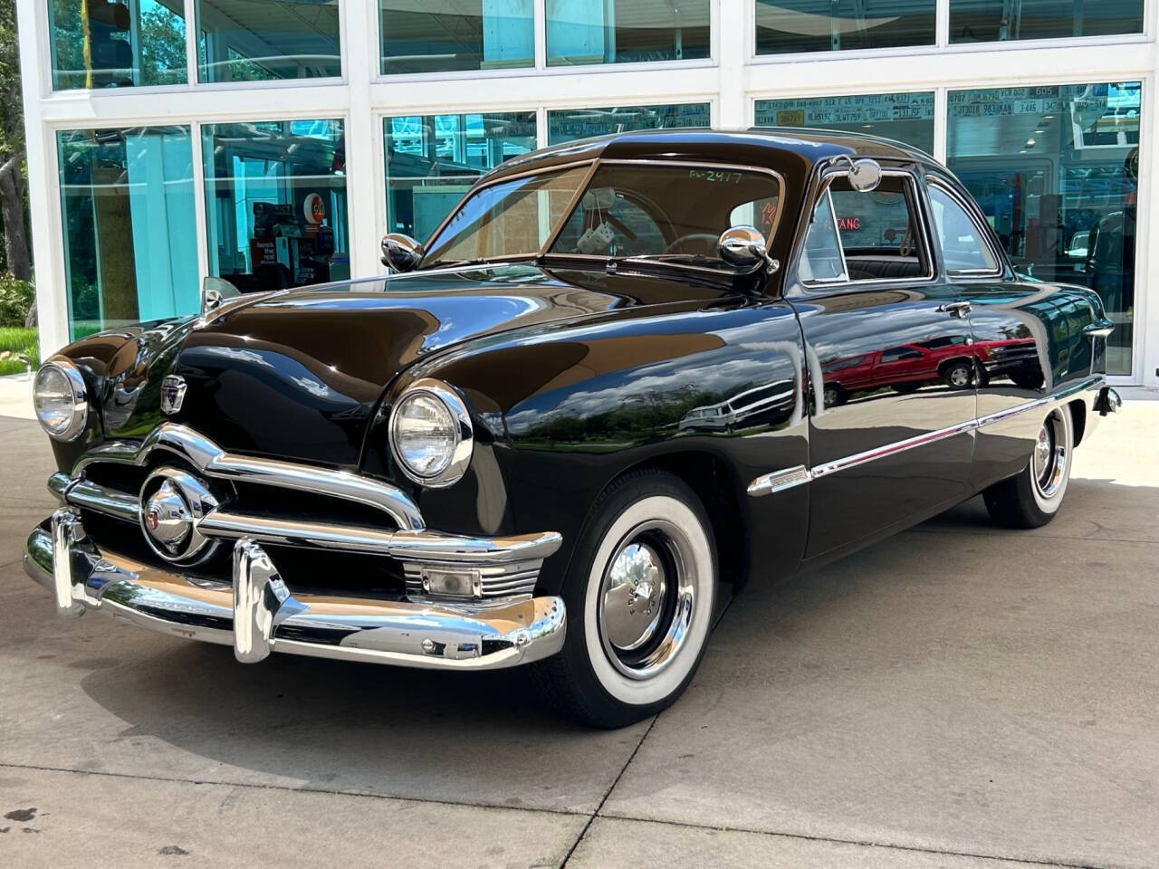 Ford-Coupe-1950-Black-Gray-57961-8