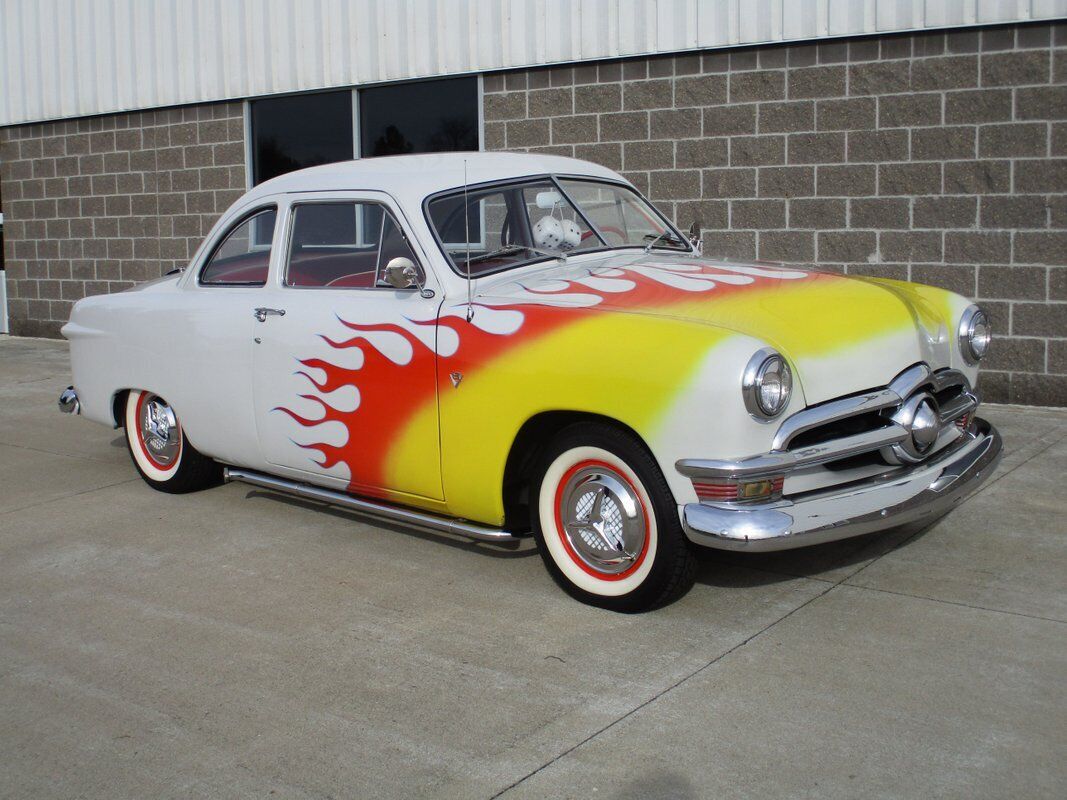 Ford-Coupe-1950-White-Red-0-1