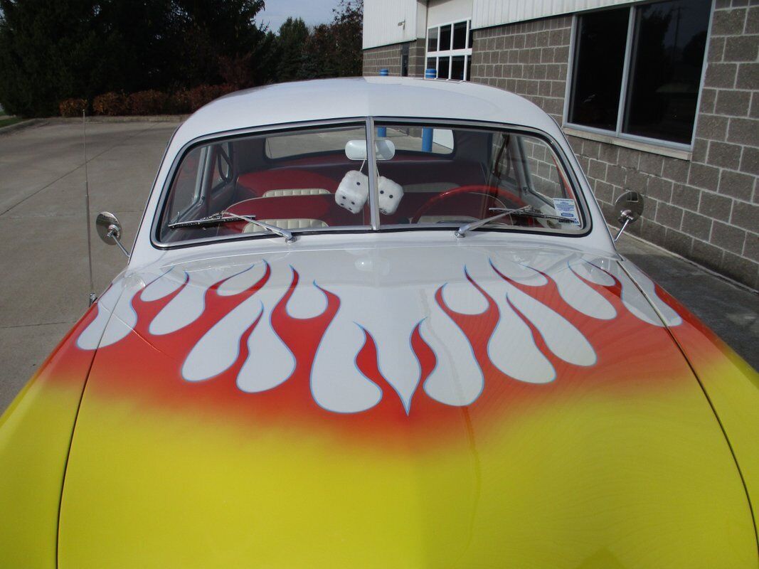 Ford-Coupe-1950-White-Red-0-8