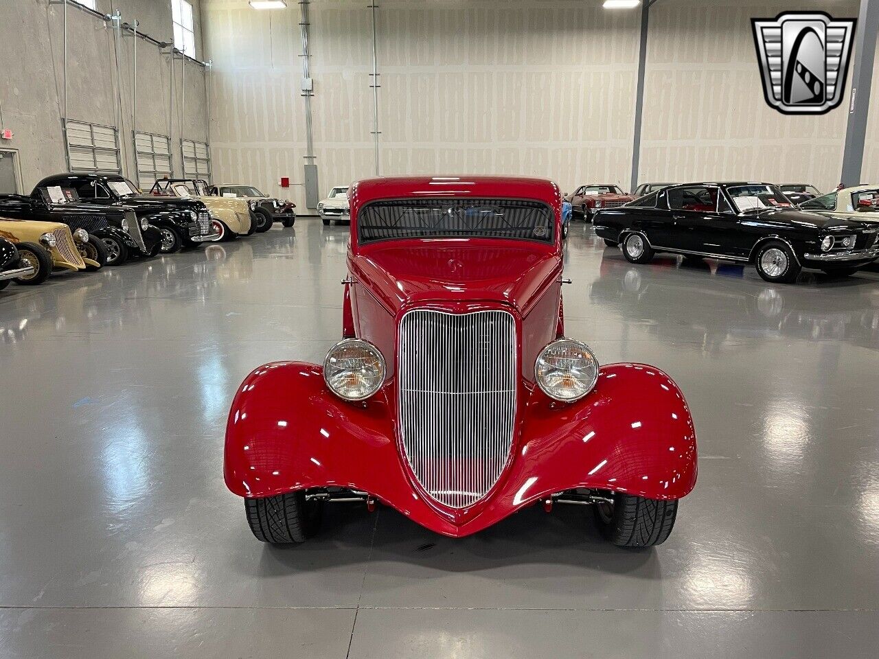 Ford-Coupe-Coupe-1933-Red-White-2807-2