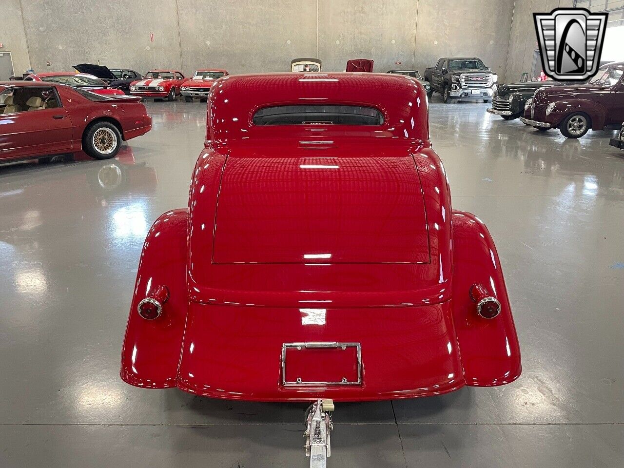 Ford-Coupe-Coupe-1933-Red-White-2807-5