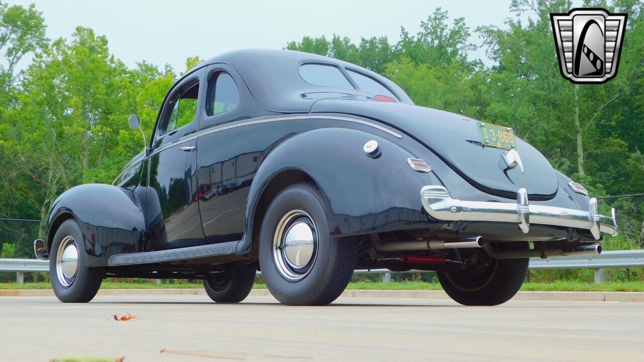 Ford-Coupe-Coupe-1940-Black-Red-2478-5