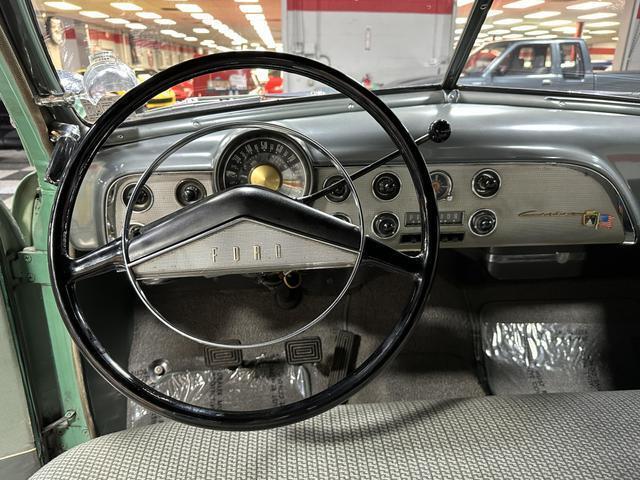 Ford-Coupe-Coupe-1951-Green-Gray-133938-10