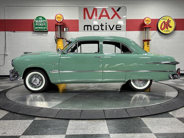 Ford-Coupe-Coupe-1951-Green-Gray-133938-3