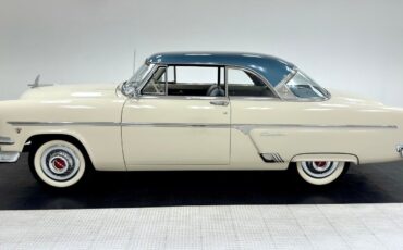 Ford-Crestline-1954-White-White-122473-1