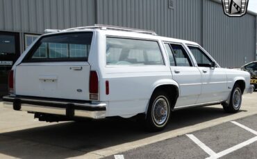 Ford-Crown-Victoria-1985-White-Blue-136424-7