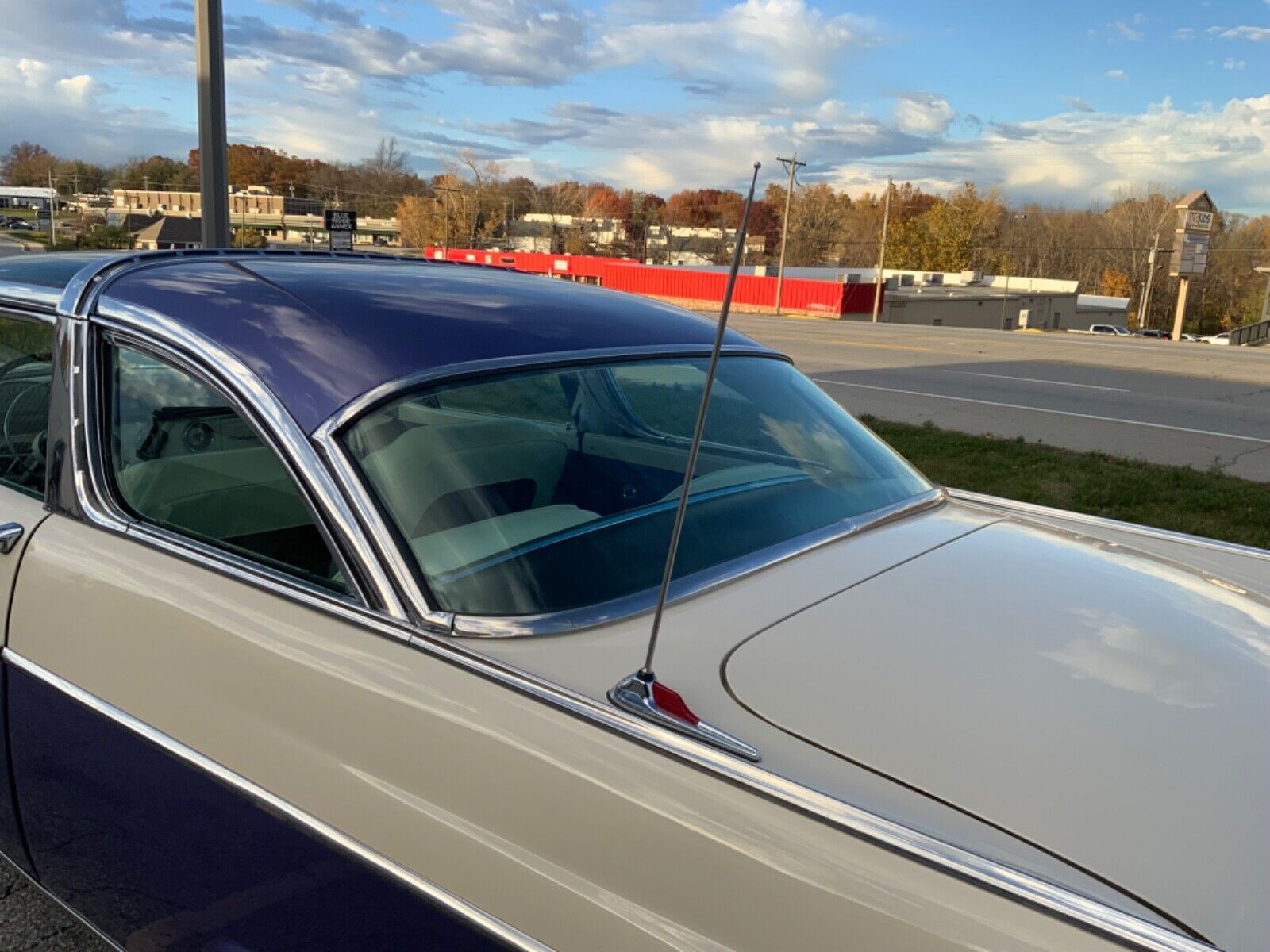 Ford-Crown-Victoria-Coupe-1955-Purple-White-61155-1