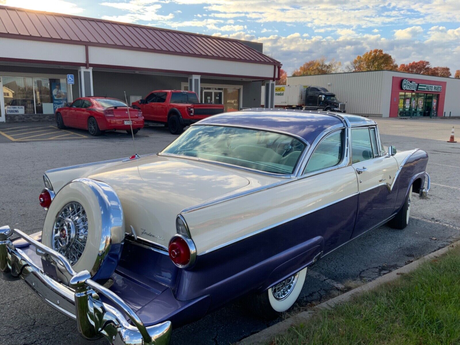 Ford-Crown-Victoria-Coupe-1955-Purple-White-61155-6