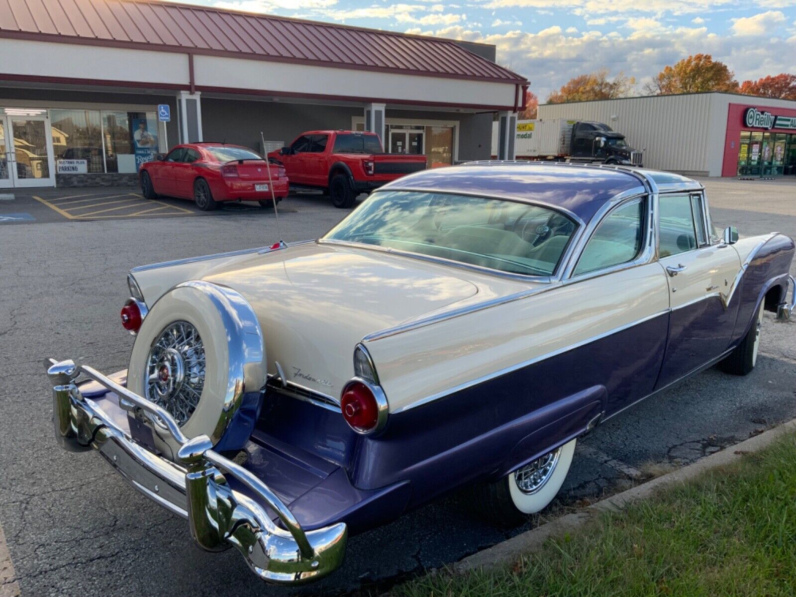 Ford-Crown-Victoria-Coupe-1955-Purple-White-61155-9