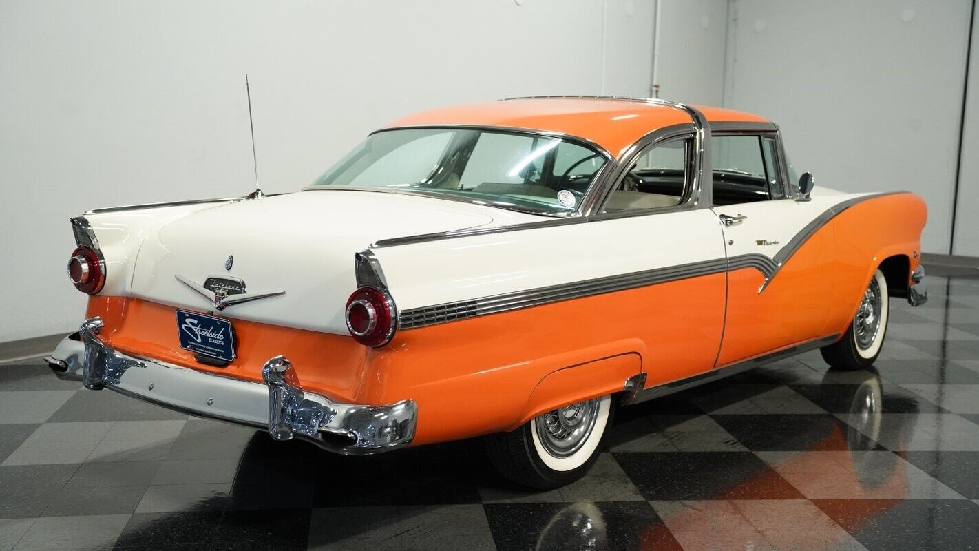 Ford-Crown-Victoria-Coupe-1956-White-Black-148552-11