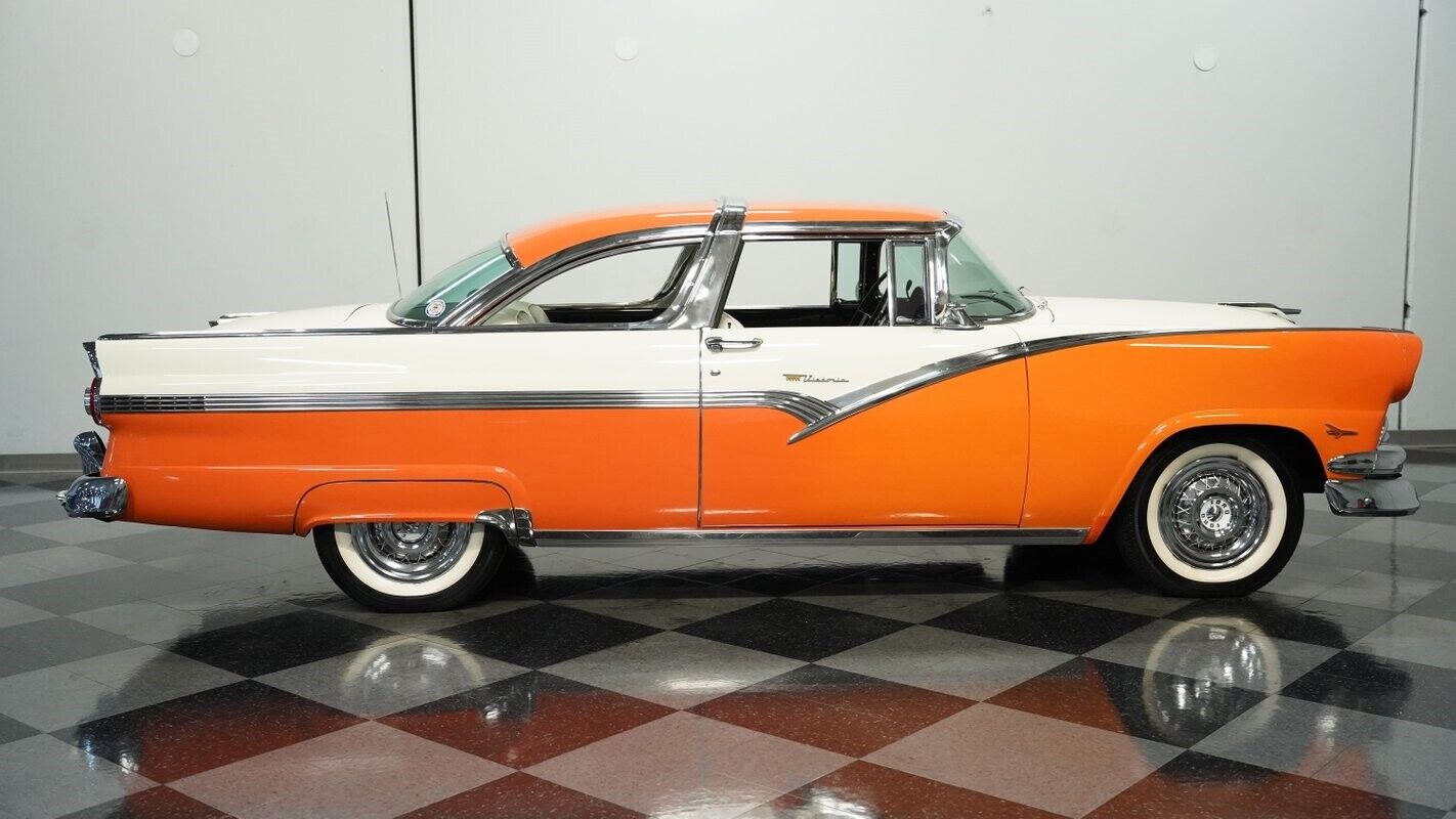 Ford-Crown-Victoria-Coupe-1956-White-Black-148552-13