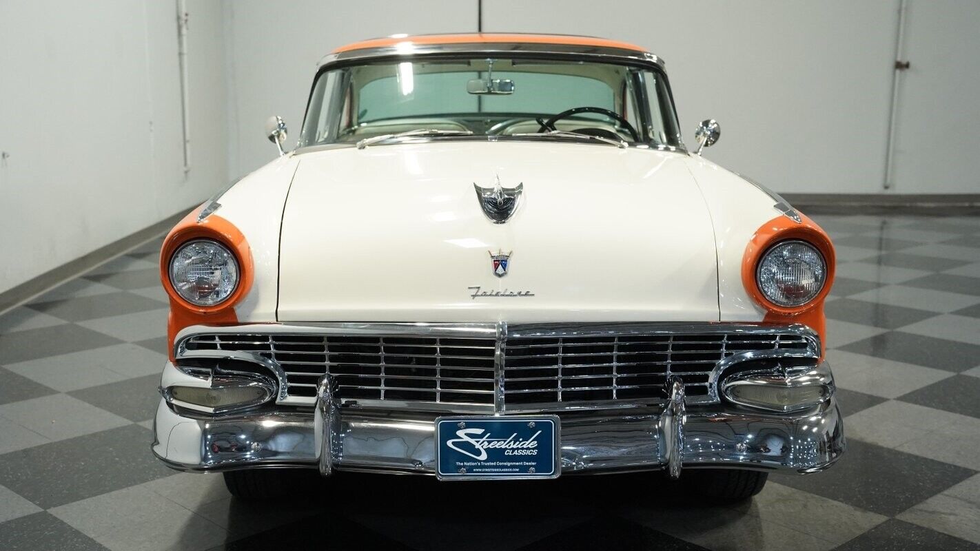 Ford-Crown-Victoria-Coupe-1956-White-Black-148552-16